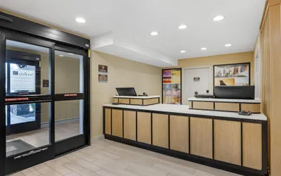 Photo 3 - Sonesta ES Suites Portland Vancouver 41st Street
