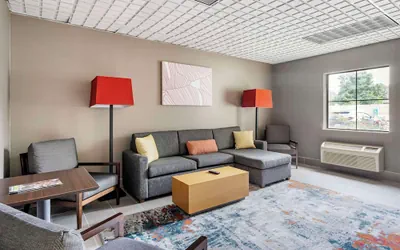 Photo 5 - Country Inn & Suites by Radisson, Pickerington, OH