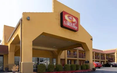 Photo 2 - Econo Lodge McAlester