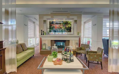 Photo 5 - Hilton Garden Inn Norwalk