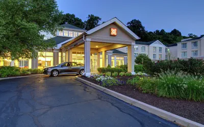 Photo 2 - Hilton Garden Inn Norwalk