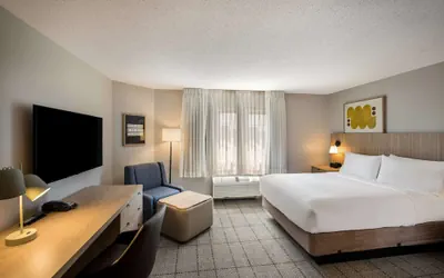 Photo 5 - Sonesta Simply Suites Jersey City