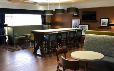 Photo 3 - Hampton Inn Hutchinson