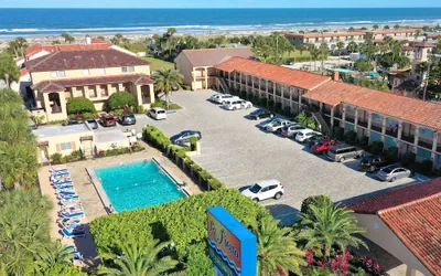 Photo 2 - La Fiesta Ocean Inn And Suites