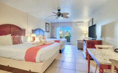 Photo 3 - La Fiesta Ocean Inn And Suites