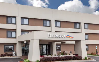 Photo 2 - Baymont by Wyndham Glenview