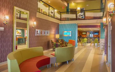 Photo 2 - Clarion Inn & Suites Evansville Eastland Area