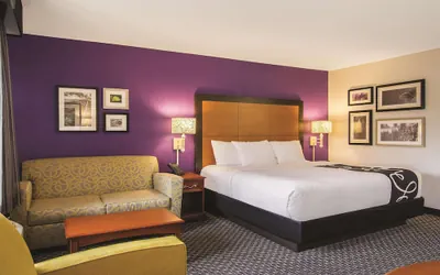 Photo 4 - Wingate by Wyndham Brunswick GA / I-95