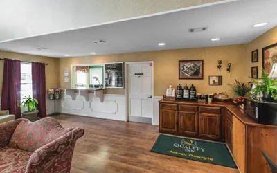 Photo 4 - Quality Inn Jesup