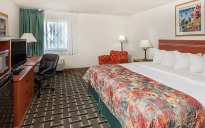 Photo 5 - FairBridge Inn Express Decatur Forsyth