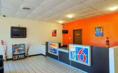 Photo 5 - Motel 6 Longview, TX - North