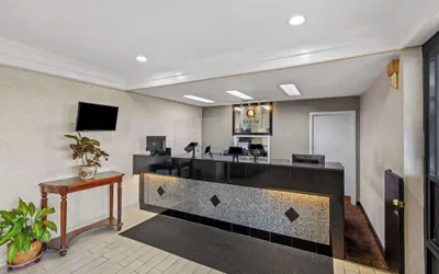 Photo 4 - Quality Inn Marietta near Dobbins ARB