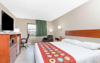Photo 5 - Super 8 by Wyndham Owensboro