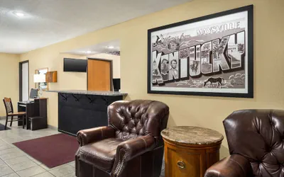 Photo 4 - Super 8 by Wyndham Maysville KY