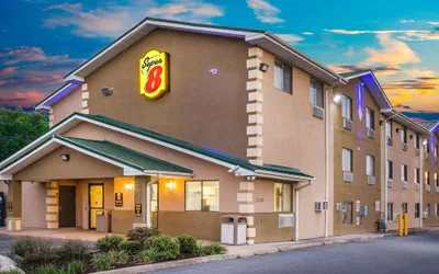Photo 2 - Super 8 by Wyndham Harrisonburg