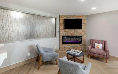 Photo 3 - Comfort Inn Mount Pleasant – Racine