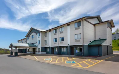 Photo 2 - Quality Inn Meadville