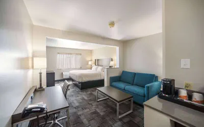 Photo 5 - AmericInn by Wyndham Green Bay Near Stadium