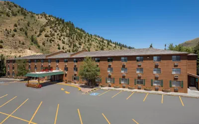 Photo 2 - Super 8 by Wyndham Jackson Hole