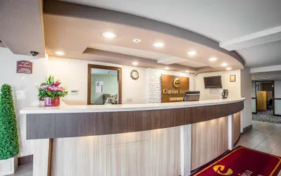 Photo 3 - Clarion Inn Renton - Seattle