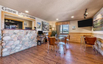 Photo 3 - Super 8 by Wyndham Cody