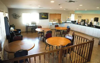 Photo 3 - Sierra Inn