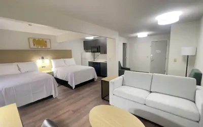 Sonesta Simply Suites Memphis