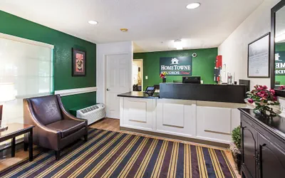 Photo 5 - HomeTowne Studios by Red Roof Atlanta - Lawrenceville