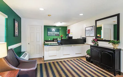 Photo 4 - HomeTowne Studios by Red Roof Atlanta - Lawrenceville