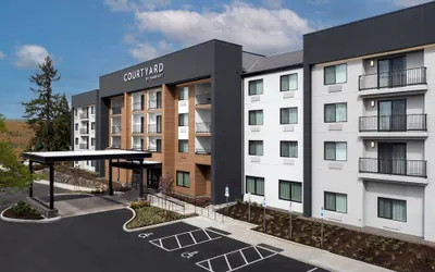 Photo 2 - Courtyard by Marriott Portland Tigard