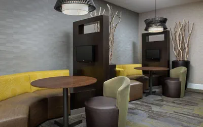 Photo 3 - Courtyard by Marriott Portland Tigard