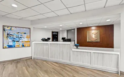 Photo 3 - Comfort Inn & Suites Evansville Airport