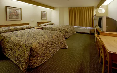 Photo 4 - Americas Best Value Inn Addison Dallas