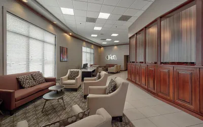 Photo 2 - DoubleTree by Hilton Hotel Bloomington