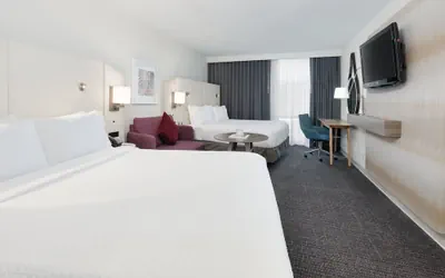 Photo 4 - Crowne Plaza Dallas Downtown by IHG
