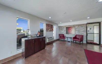 Photo 4 - Red Roof Inn & Suites Denton