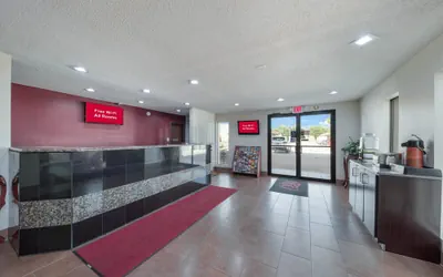 Photo 5 - Red Roof Inn & Suites Denton