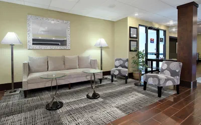 Photo 3 - Hampton Inn Ashtabula