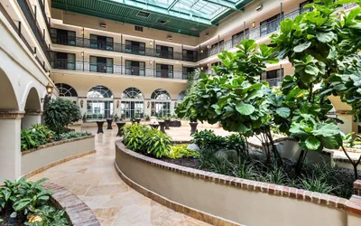 Photo 3 - Embassy Suites by Hilton Los Angeles LAX South/El Segundo