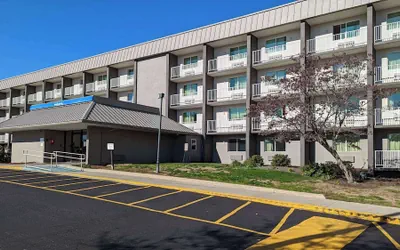 Photo 2 - Motel 6 Danvers, MA - Boston North