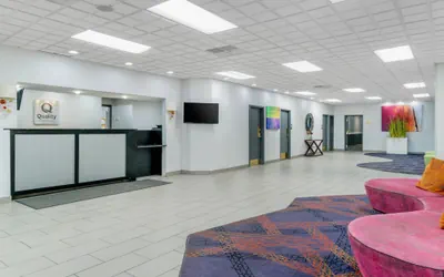Photo 3 - Quality Inn & Suites Livonia - Detroit