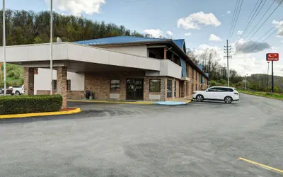 Photo 2 - Econo Lodge Morgantown