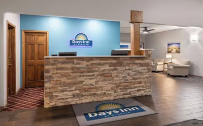 Photo 4 - Days Inn by Wyndham Hutchinson