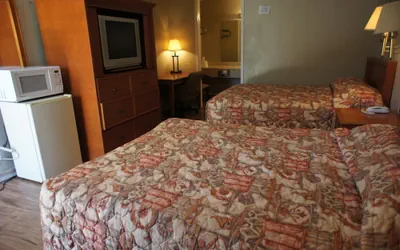 Photo 3 - Executive Inn & Suites
