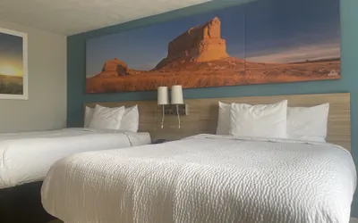 Photo 3 - Days Inn by Wyndham Warrensburg