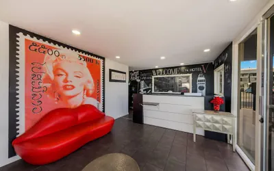 Photo 2 - Rodeway Inn South San Francisco Airport