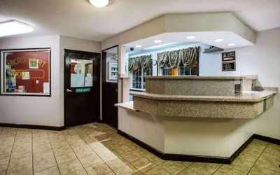 Photo 2 - Ramada by Wyndham Sioux Falls