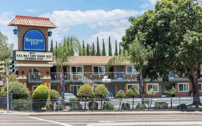 Photo 2 - Rodeway Inn Escondido Downtown