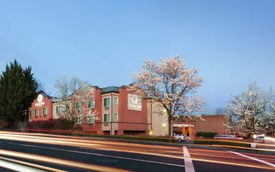 Photo 2 - DoubleTree by Hilton Portland - Tigard