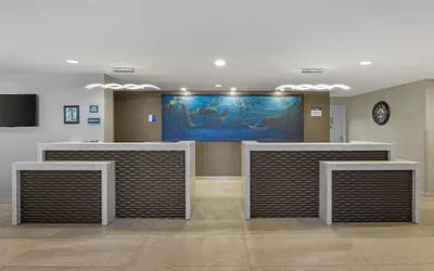 Photo 4 - Best Western Plus Agate Beach Inn